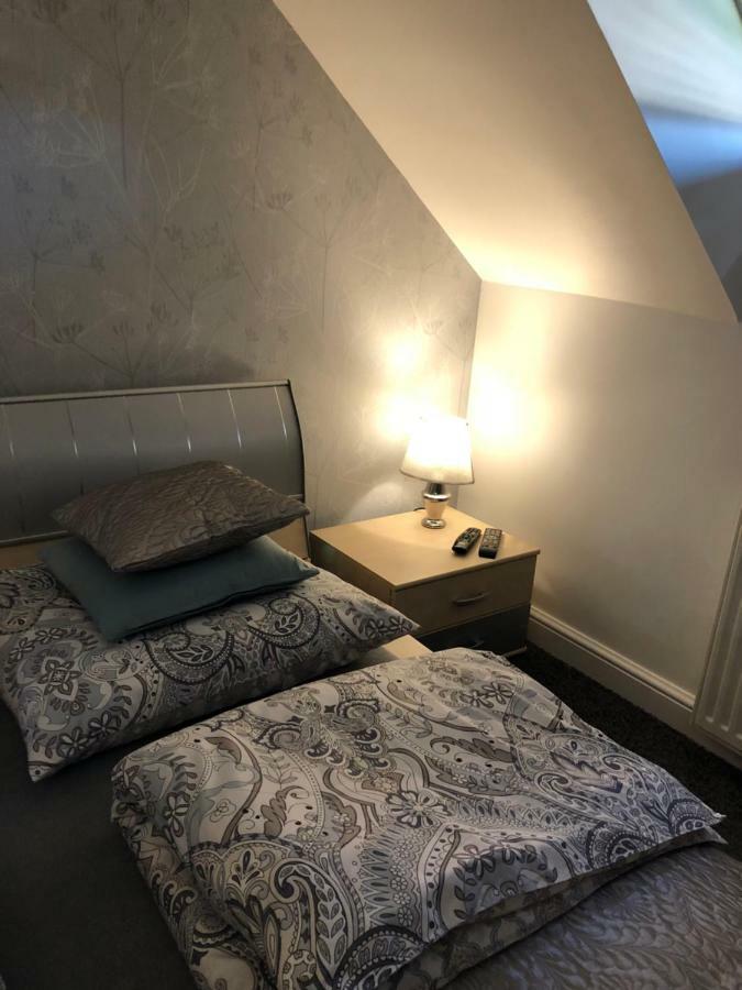 Family & Business Elegant Apartments Ul Warszawska - 2 Bedroom, Balcony, Parking Kielce Buitenkant foto